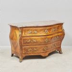 1682 1010 CHEST OF DRAWERS